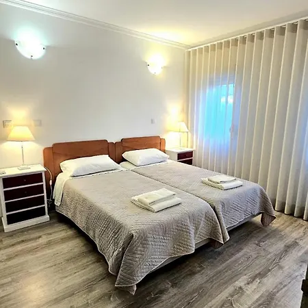 Rosa Old Town * Αλμπουφέιρα