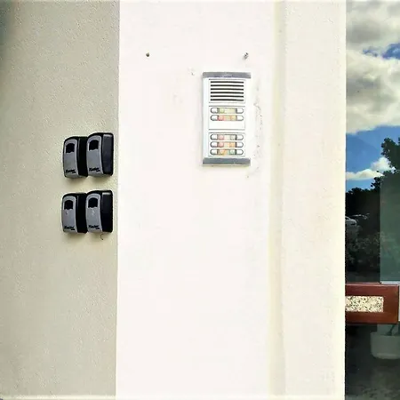 Rosa Old Town Apartment